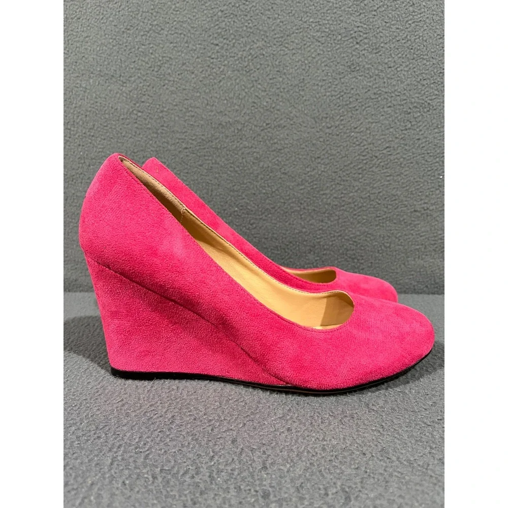Unbranded Wedge Pumps Women Size 9 Hot Pink Faux Suede Round Toe Barbiecore Shoe